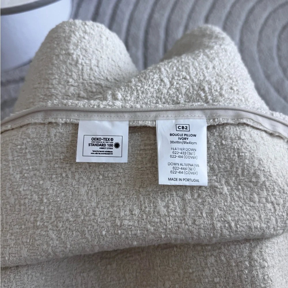 NWOT CB2 boucle pillow cover - ivory - Picture 4 of 4